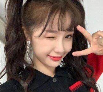 ​虞书欣公开脸部按摩过程，鼻子被疯狂挤压，有没有整容一目了然