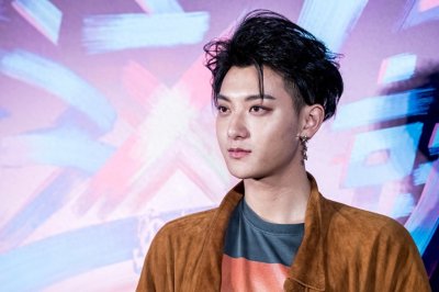 ​细数韬爸微博，都是对黄子韬的鼓励与祝福，满满父爱惹人泪目