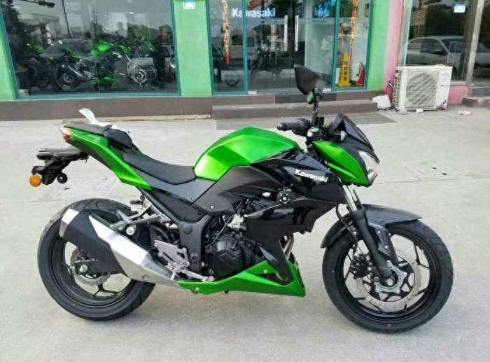 车友3.98万提川崎Z250，做工媲美GW250，性能配置很不错