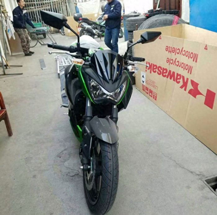 车友3.98万提川崎Z250，做工媲美GW250，性能配置很不错
