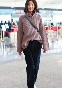 ​复古又时尚的灯芯绒，从今年起告别＂老土＂标签