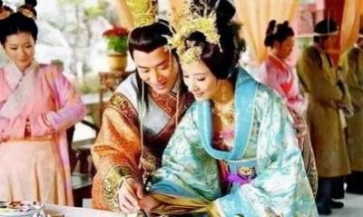 ​朱见深：对阿姨级别的贵妃集万千宠爱，但这个阿姨差点毁了大明朝