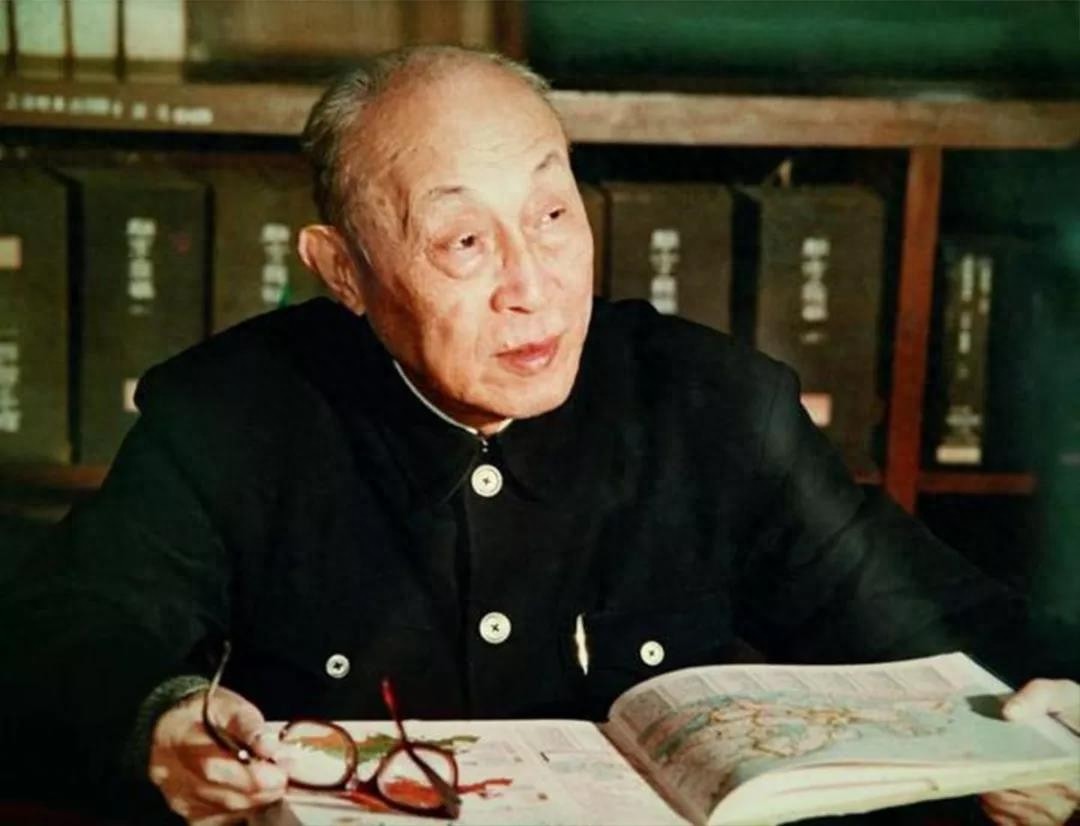 中国地理上神奇的“胡焕庸线”，究竟牛在哪？|中国自驾地理