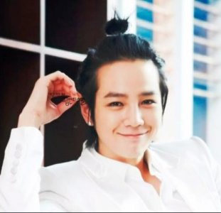 ​男士小马尾发型教学 夜店人气爆棚