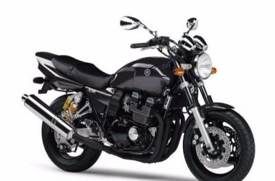 ​比CB更强劲，比盗匪更好看，这台XJR400为何首先退出经典舞台？