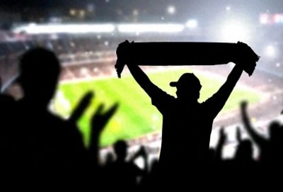 ​中国17岁小将孙英雄征服欧洲豪门主帅，4场8球惊艳全场