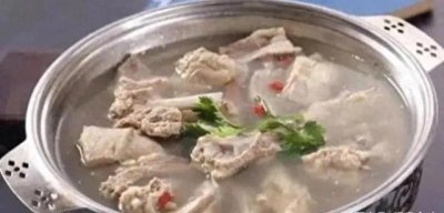 ​清炖羊肉汤的独家秘方，记住这3步，汤浓鲜美，味道实在太好了