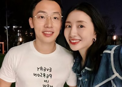 ​体操女神周捷：嫁1米58奥运五冠王，如今儿女双全身材依旧傲人