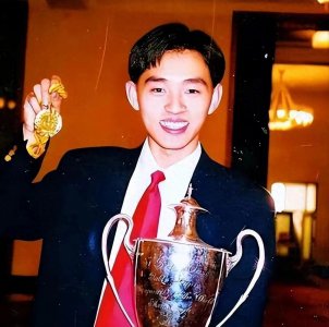 ​18岁成世界冠军，25岁拿大满贯，32岁被开除，孔令辉如今怎样了？