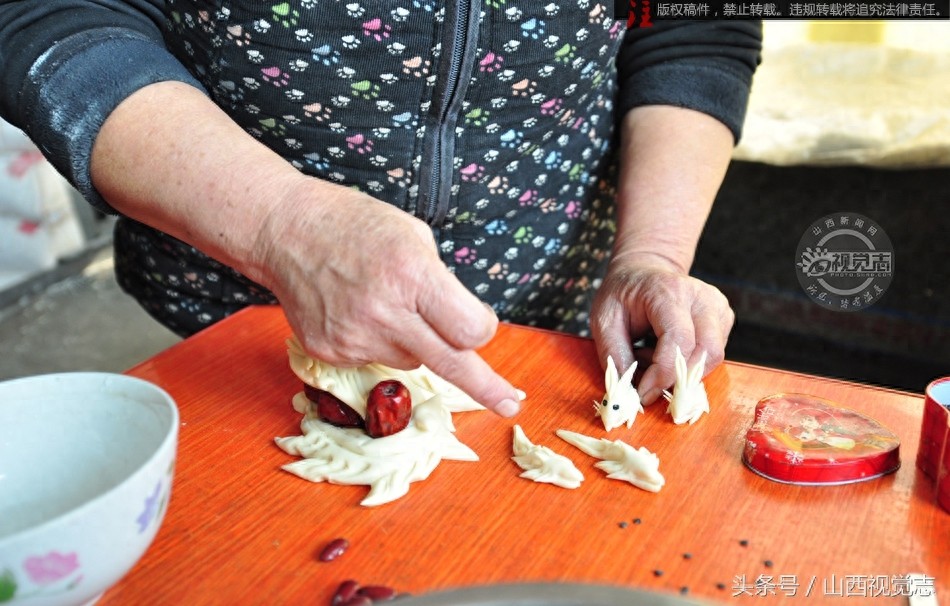 “非遗”：春节临近定襄面塑年味足