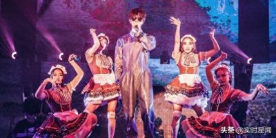 ​许嵩“寻宝游戏”巡演邀歌迷同台合唱温情满满