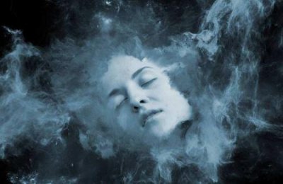 ​人撞邪了看中指怎么看，摸中指把鬼脉指尖跳动是鬼上身