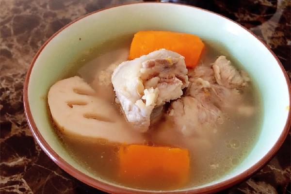 骨头汤有腥味怎么补救 骨头汤可以反复熬煮吗
