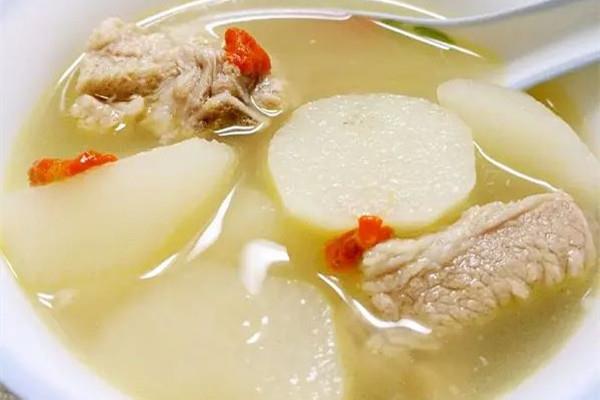 骨头汤有腥味怎么补救 骨头汤可以反复熬煮吗