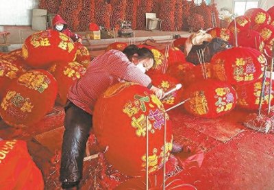 ​藁城宫灯“潮”味浓 老手艺迸发新活力