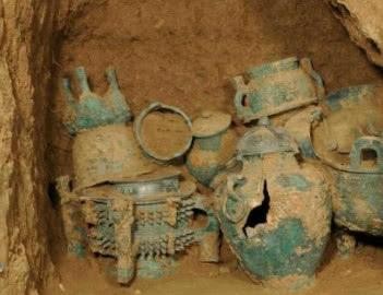 山西博物馆里有个“伤残”鸟尊，它身上有个谜团，即将最后揭秘！