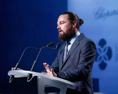 男士丸子头明明很MAN很帅，但看到最后一张还是觉得辣眼。。。