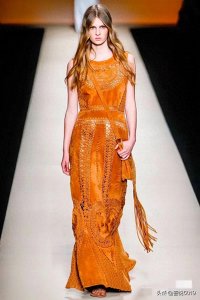 ​2024秋冬流行趋势：麂皮质感的时尚风潮