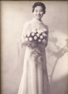 ​抗日女英雄，被鬼子用汽艇撕成两半，40年后才知道是阿庆嫂原型