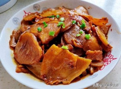 ​土豆干这样做才好吃，加点它，做出来比新鲜土豆鲜美好吃，特别香