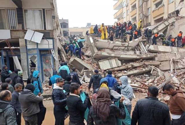 土耳其地震之前已有预兆？回溯1976年唐山7.8级强震前的诡异现象