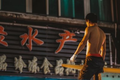 ​凌晨3点半的广州黄沙水产市场，当我们入睡时这里正灯火通明