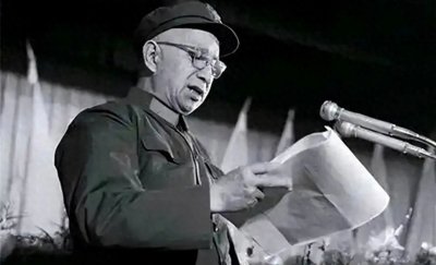 ​1984年，粟裕将军去世，王必成为何在葬礼上大骂张文碧不识好歹？