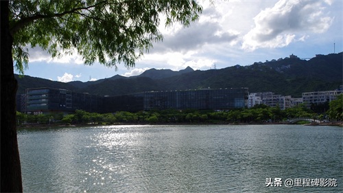 深圳大梅沙奥特莱斯购物村