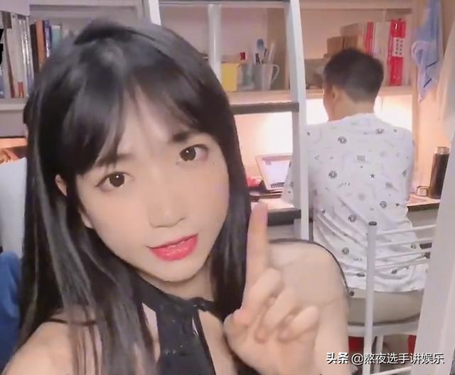 最出名的伪娘（行走在网红圈八大伪娘）(12)