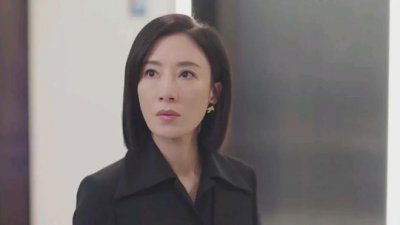 ​《黑色月光》大注水：女主被女二碾压，编剧费尽心思侮辱观众智商